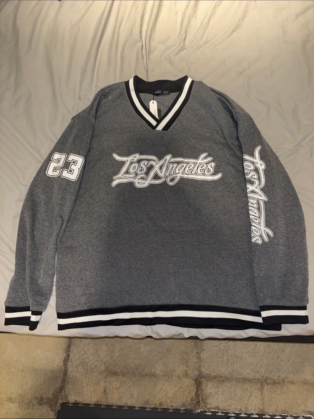 ROMWE Grey 'Los Angeles' Crewneck Sweater with Black & White Trim
